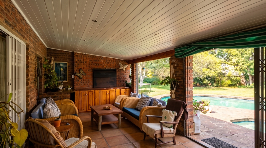 5 Bedroom Property for Sale in Mountain Homes KwaZulu-Natal