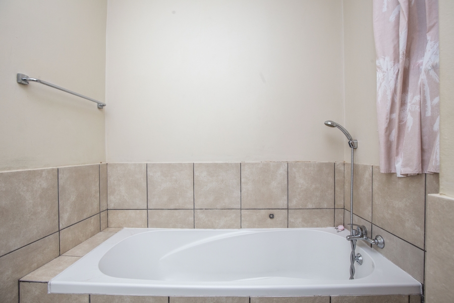 To Let 2 Bedroom Property for Rent in Bridge City KwaZulu-Natal