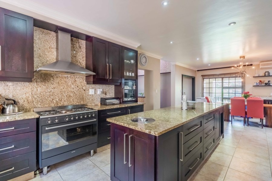 5 Bedroom Property for Sale in Westville Central KwaZulu-Natal