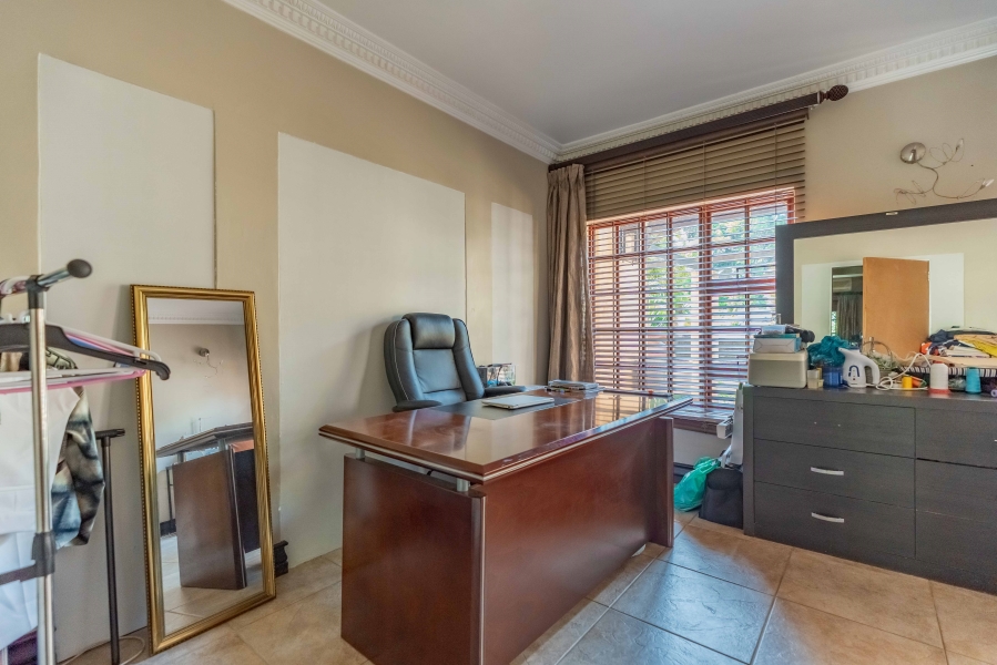 5 Bedroom Property for Sale in Westville Central KwaZulu-Natal