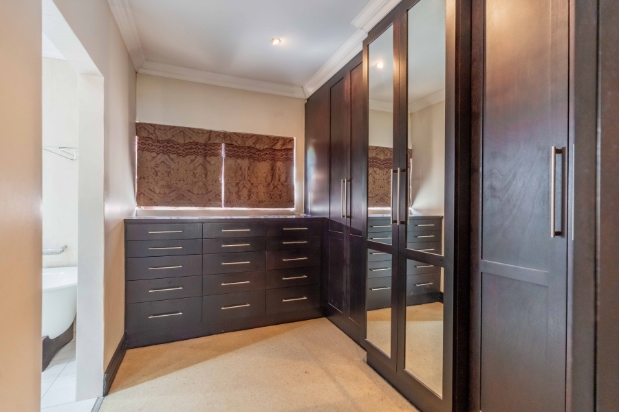 5 Bedroom Property for Sale in Westville Central KwaZulu-Natal