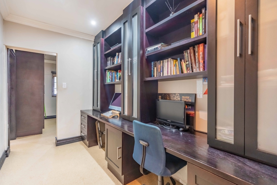 5 Bedroom Property for Sale in Westville Central KwaZulu-Natal