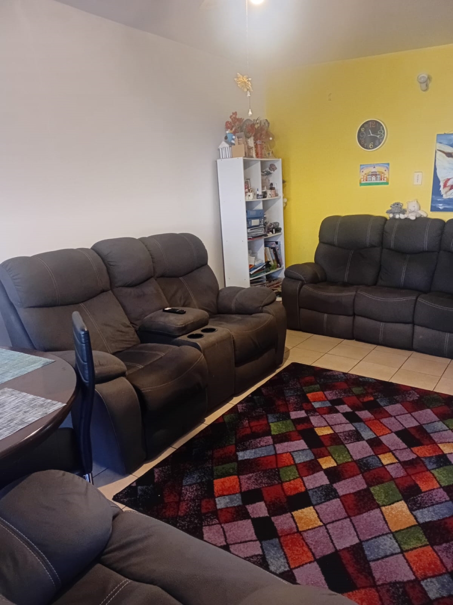 2 Bedroom Property for Sale in Escombe KwaZulu-Natal