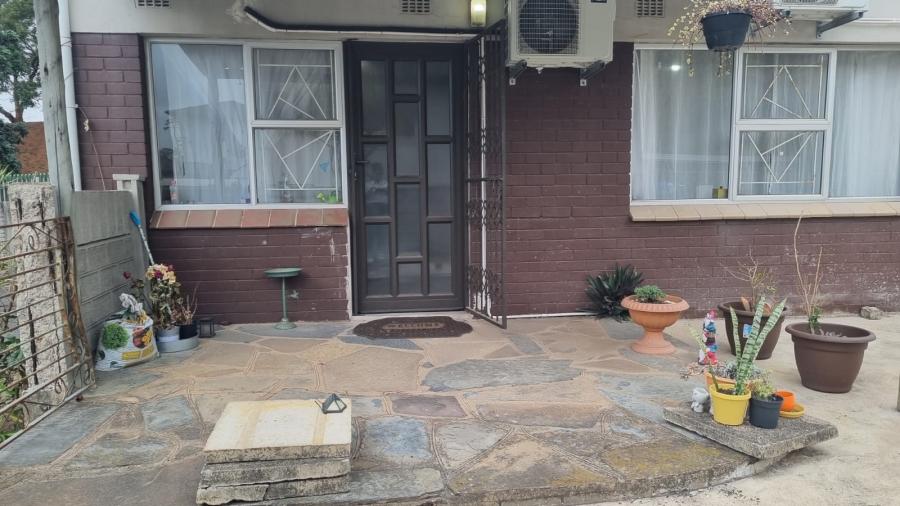 2 Bedroom Property for Sale in Escombe KwaZulu-Natal