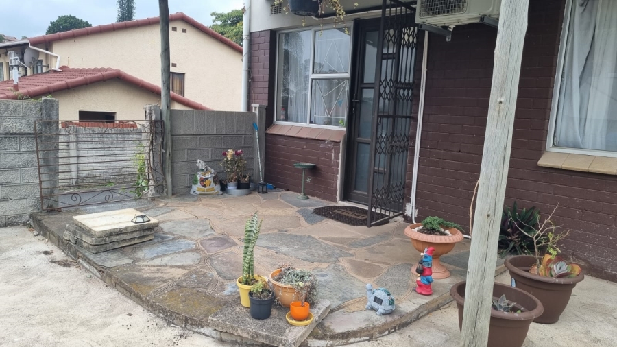 2 Bedroom Property for Sale in Escombe KwaZulu-Natal