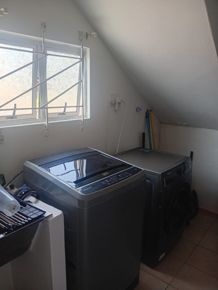 2 Bedroom Property for Sale in Escombe KwaZulu-Natal