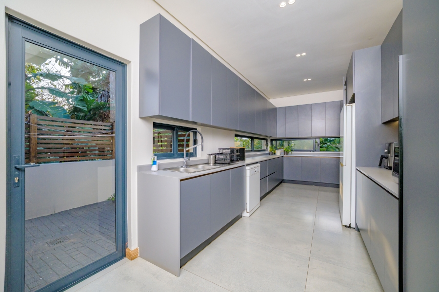 5 Bedroom Property for Sale in Simbithi Eco Estate KwaZulu-Natal