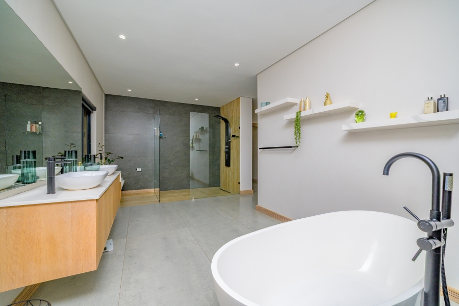 5 Bedroom Property for Sale in Simbithi Eco Estate KwaZulu-Natal