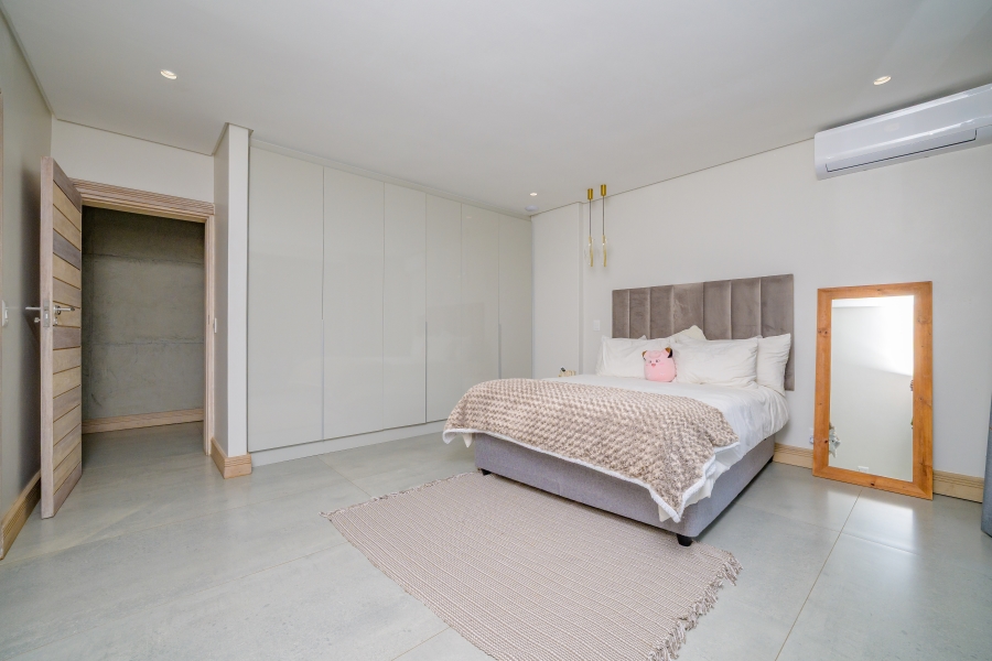 5 Bedroom Property for Sale in Simbithi Eco Estate KwaZulu-Natal