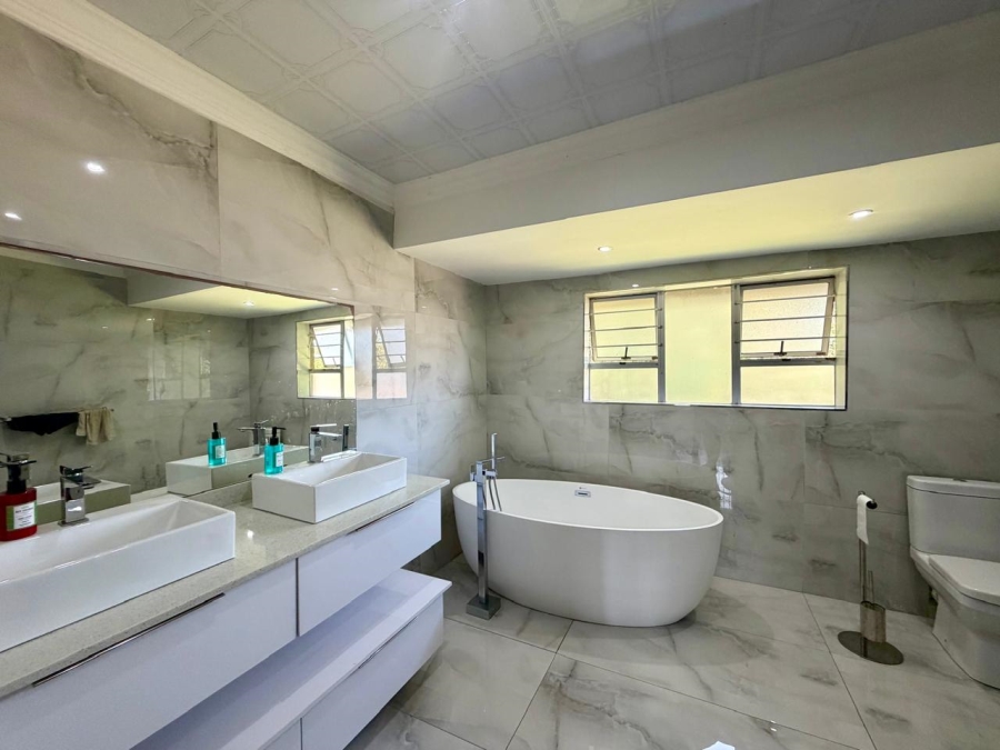 3 Bedroom Property for Sale in Meer En See KwaZulu-Natal