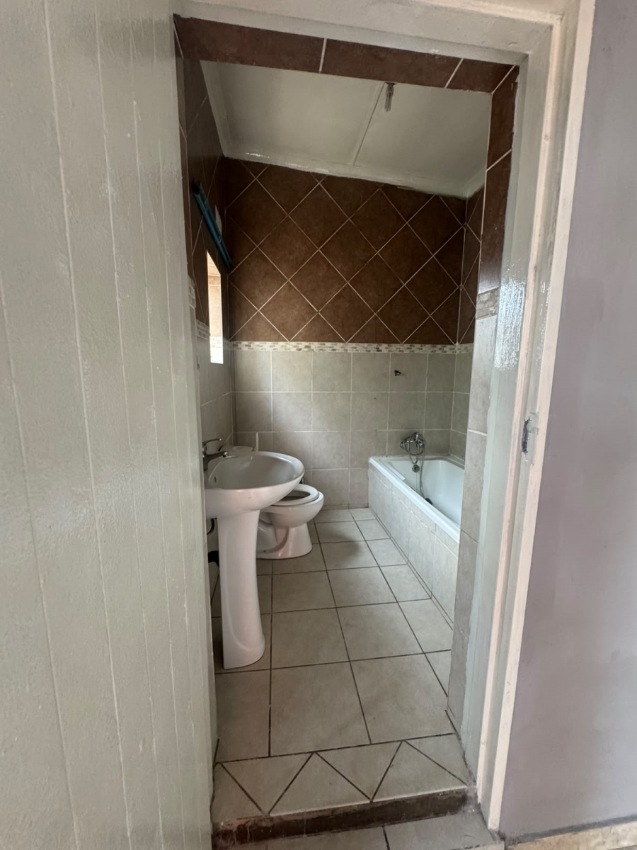 To Let 2 Bedroom Property for Rent in Northdale KwaZulu-Natal