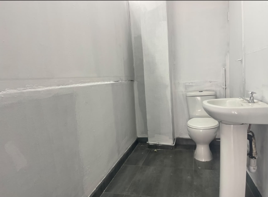 To Let Commercial Property for Rent in Mountain Rise KwaZulu-Natal