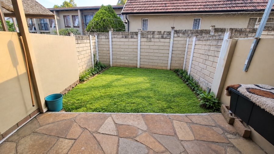 1 Bedroom Property for Sale in Scottsville KwaZulu-Natal