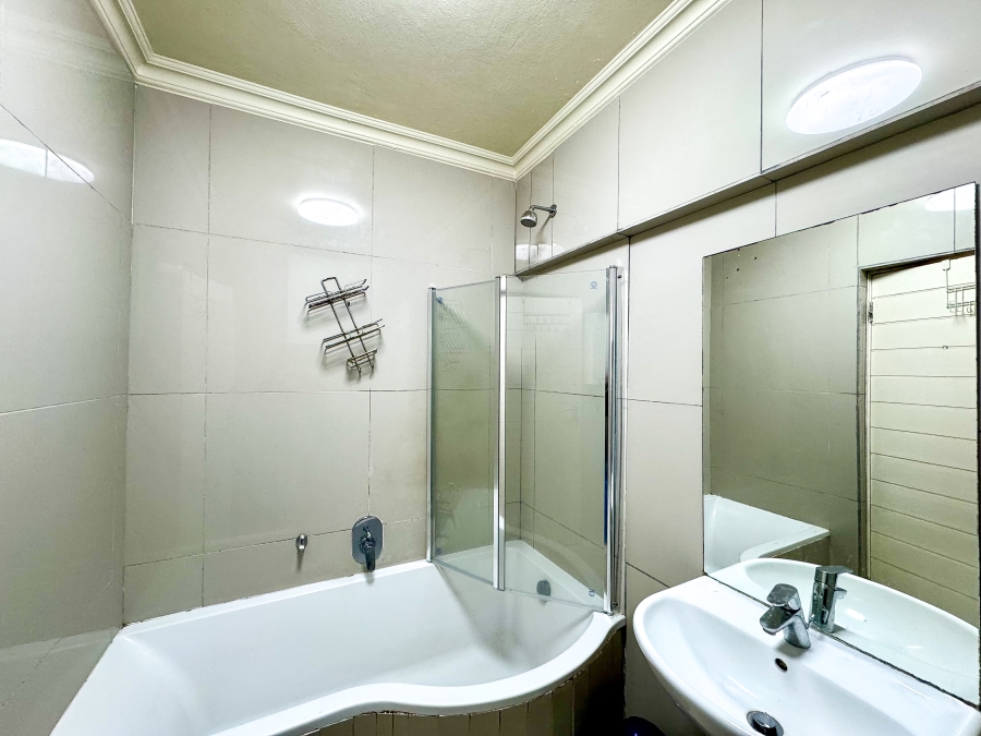 To Let 2 Bedroom Property for Rent in Umhlanga Ridge KwaZulu-Natal