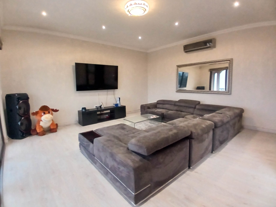 5 Bedroom Property for Sale in Umhlanga Ridge KwaZulu-Natal