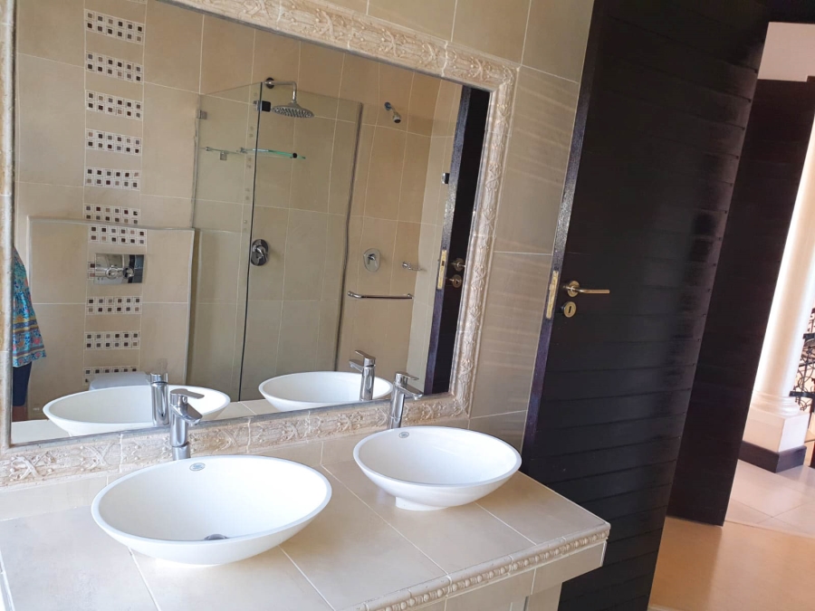 5 Bedroom Property for Sale in Umhlanga Ridge KwaZulu-Natal