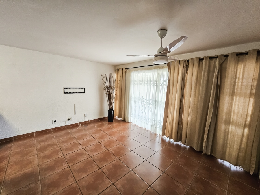 To Let 3 Bedroom Property for Rent in La Mercy KwaZulu-Natal