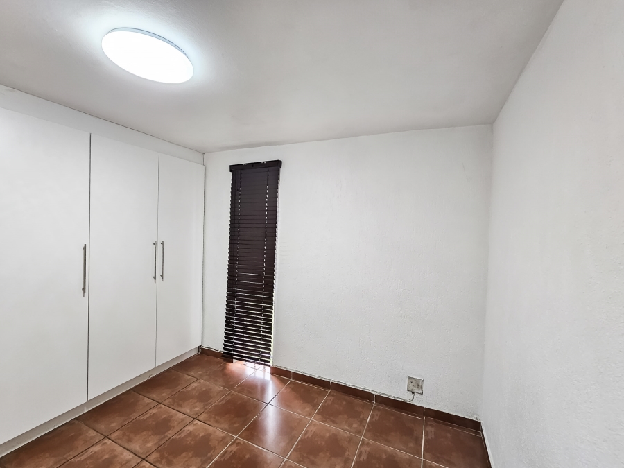 To Let 3 Bedroom Property for Rent in La Mercy KwaZulu-Natal