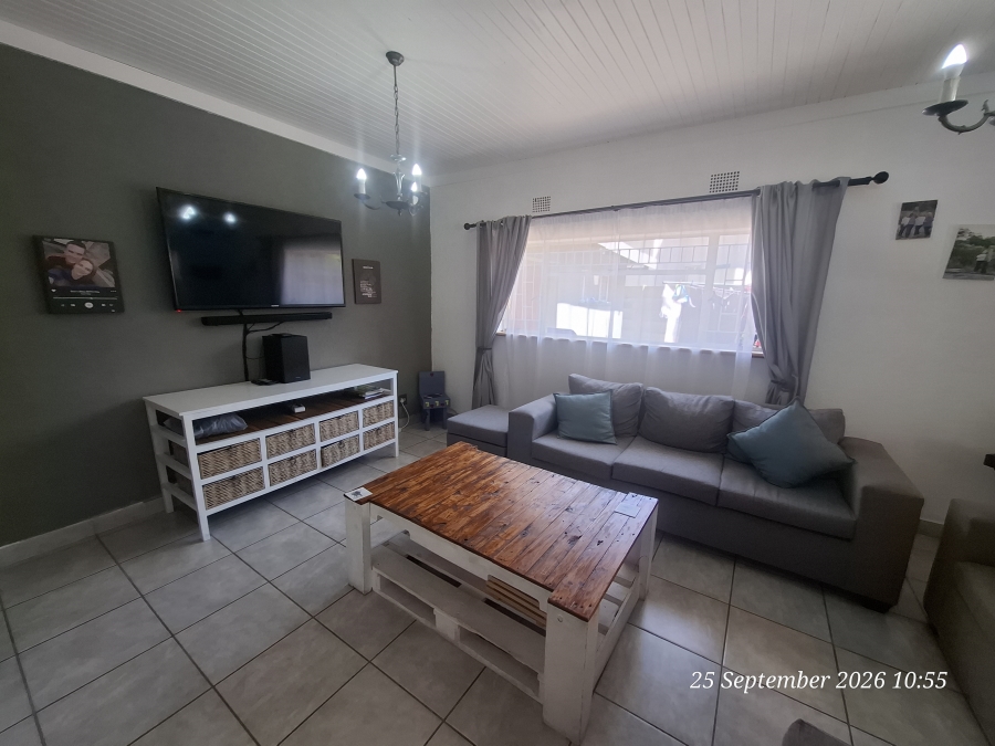 4 Bedroom Property for Sale in Huttenheights KwaZulu-Natal