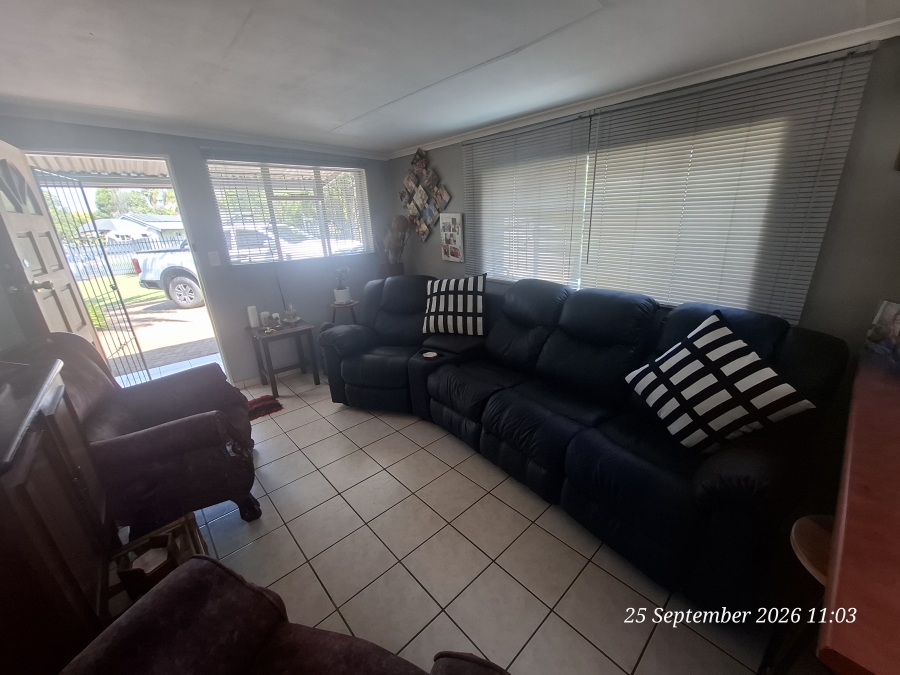 4 Bedroom Property for Sale in Huttenheights KwaZulu-Natal