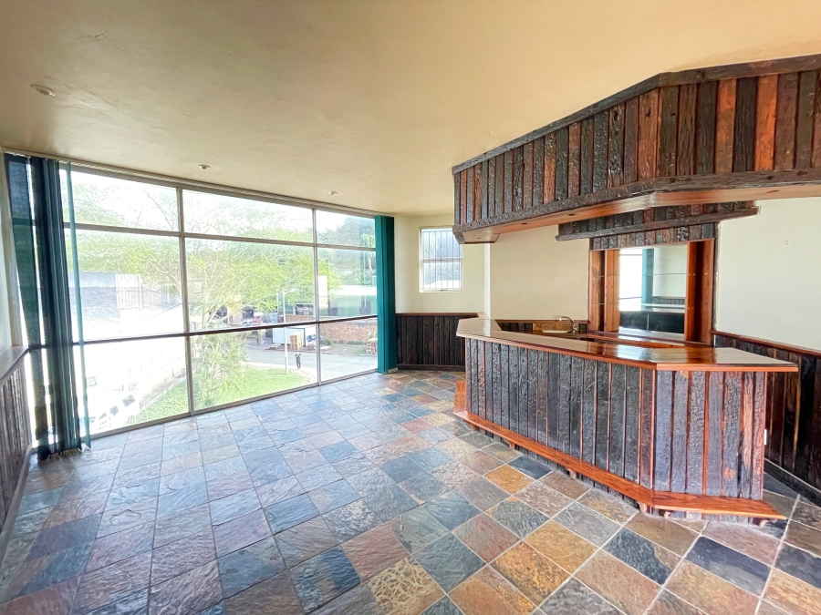 To Let Commercial Property for Rent in Glen Anil KwaZulu-Natal