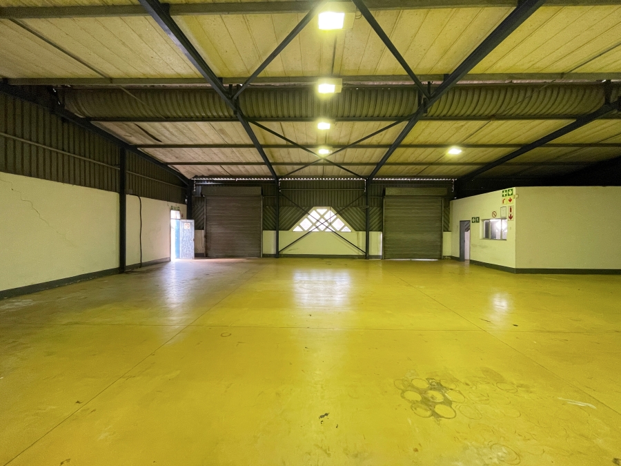 To Let Commercial Property for Rent in Glen Anil KwaZulu-Natal