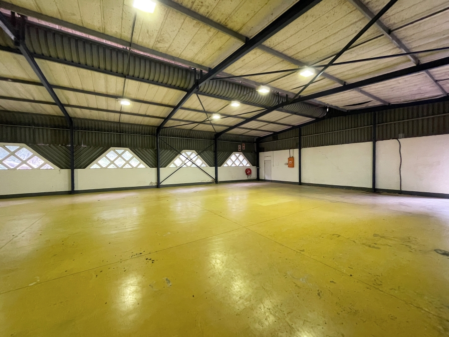 To Let Commercial Property for Rent in Glen Anil KwaZulu-Natal