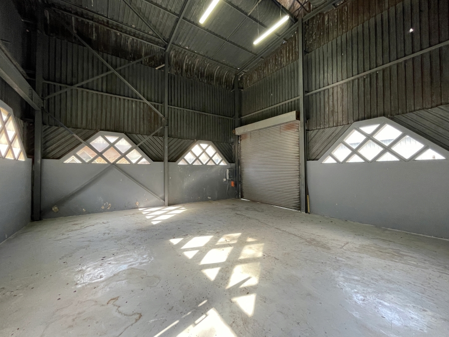 To Let Commercial Property for Rent in Glen Anil KwaZulu-Natal