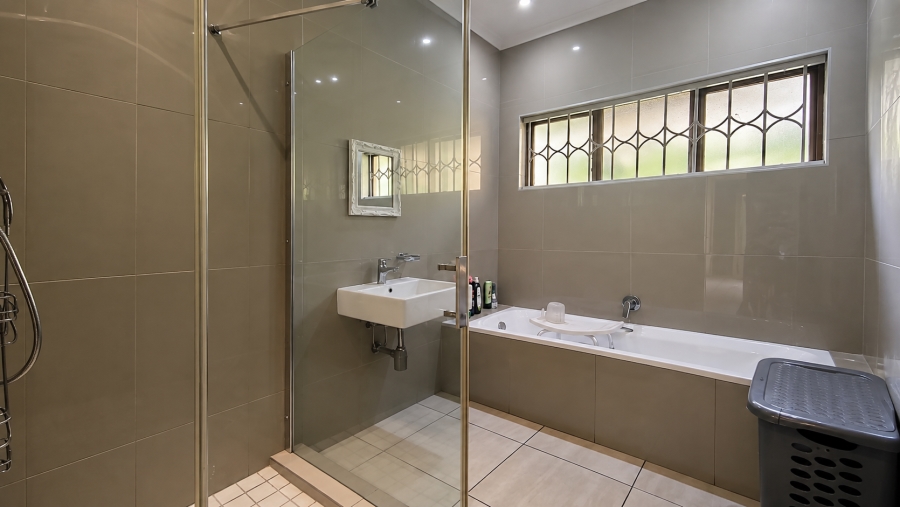 4 Bedroom Property for Sale in Westbrook KwaZulu-Natal