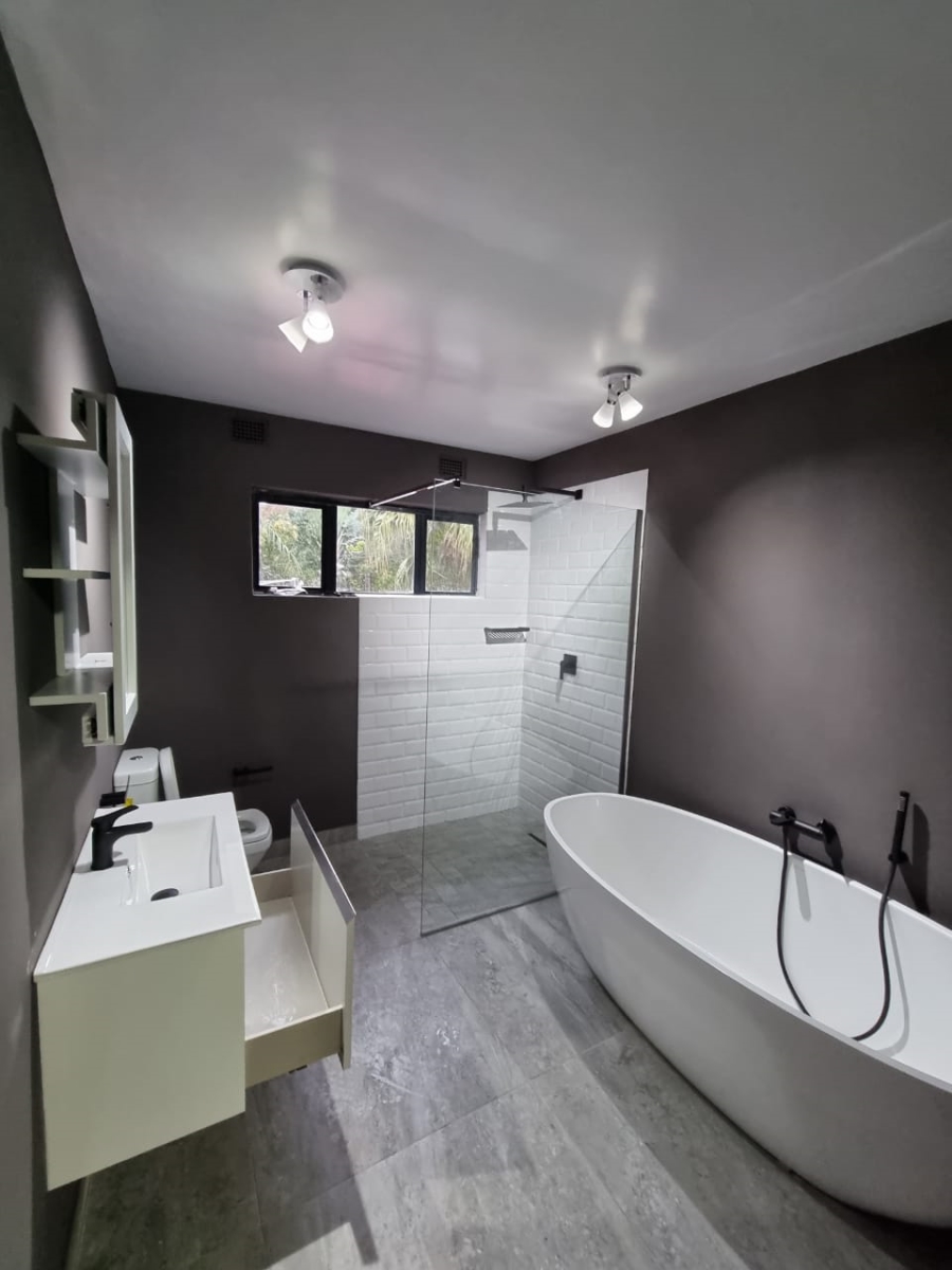 9 Bedroom Property for Sale in Deepdale KwaZulu-Natal