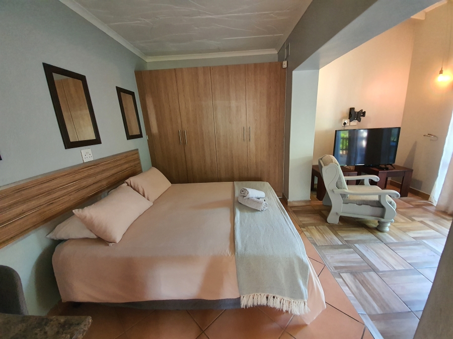 9 Bedroom Property for Sale in Deepdale KwaZulu-Natal
