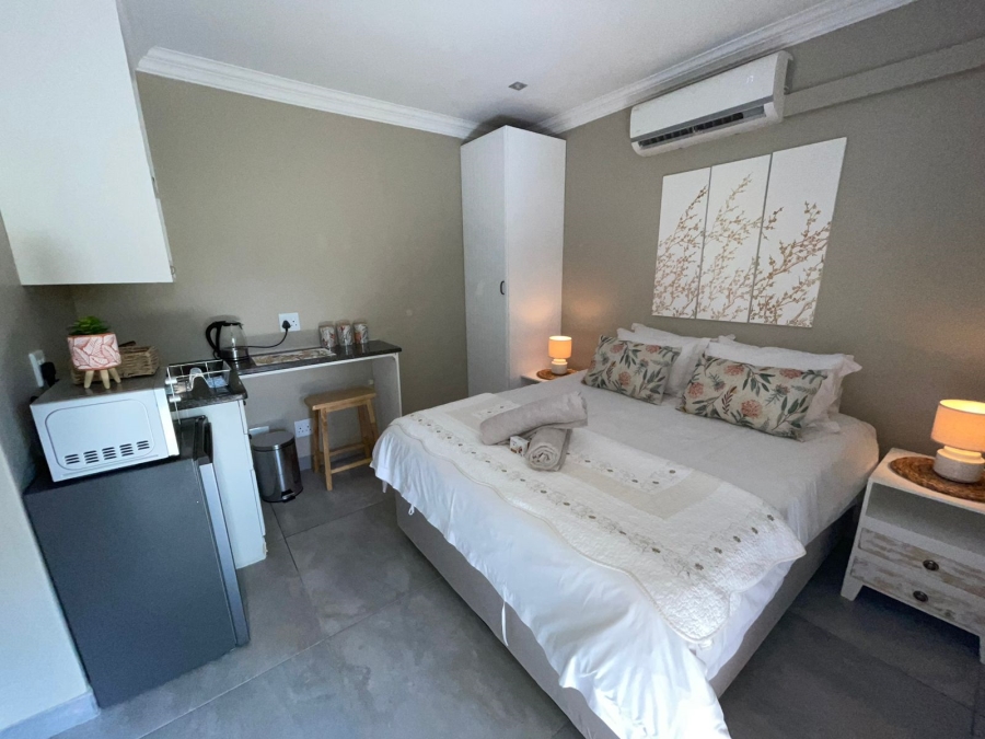 9 Bedroom Property for Sale in Deepdale KwaZulu-Natal