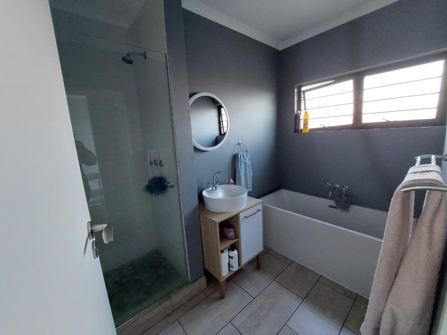 2 Bedroom Property for Sale in Glenwood KwaZulu-Natal