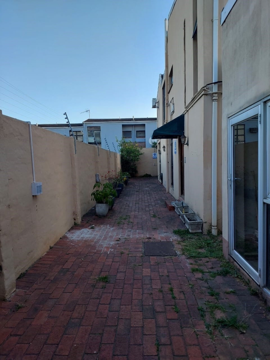 2 Bedroom Property for Sale in Glenwood KwaZulu-Natal