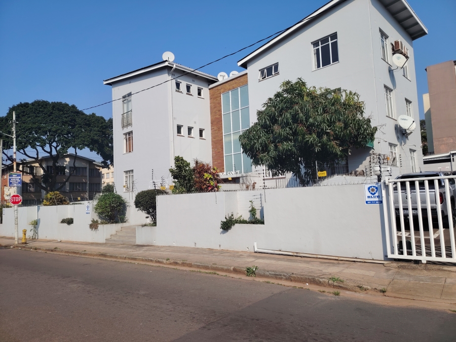 To Let 1 Bedroom Property for Rent in Bulwer KwaZulu-Natal