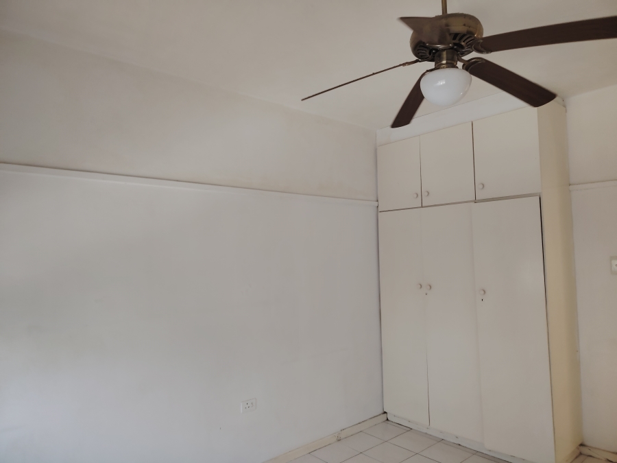 To Let 1 Bedroom Property for Rent in Bulwer KwaZulu-Natal