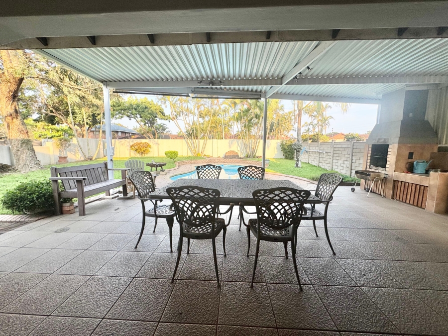 6 Bedroom Property for Sale in Meer En See KwaZulu-Natal