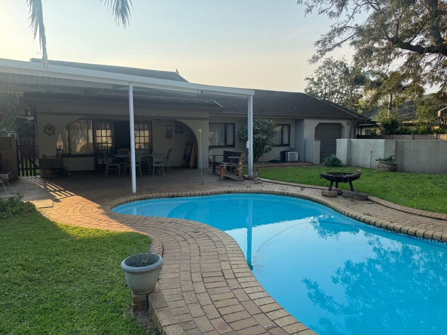 6 Bedroom Property for Sale in Meer En See KwaZulu-Natal