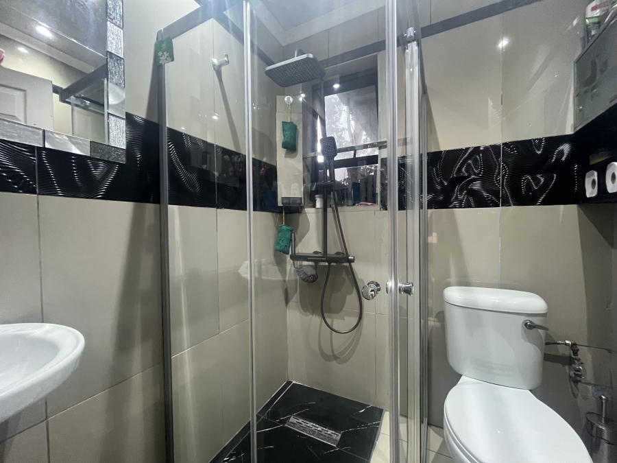 2 Bedroom Property for Sale in Sunford KwaZulu-Natal