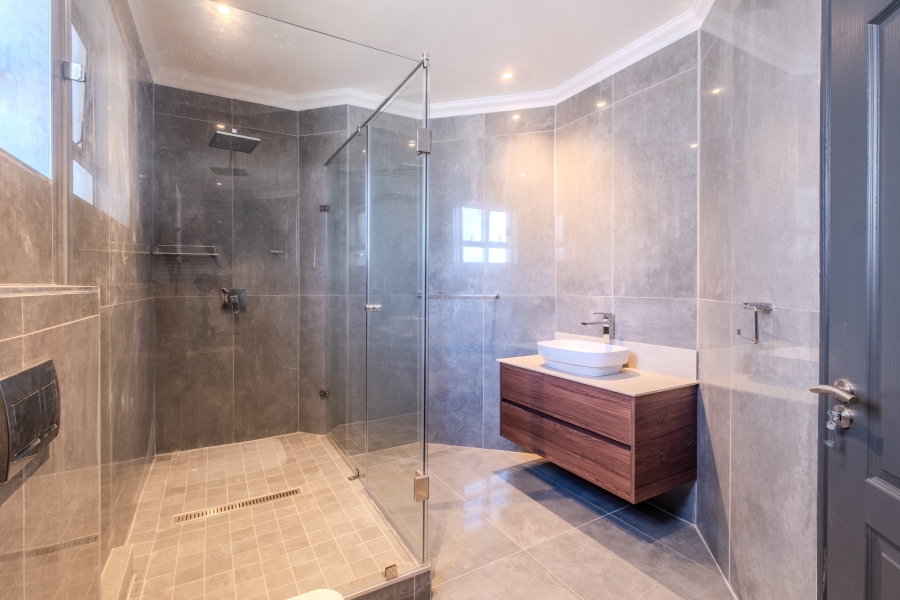To Let 4 Bedroom Property for Rent in Umhlanga KwaZulu-Natal