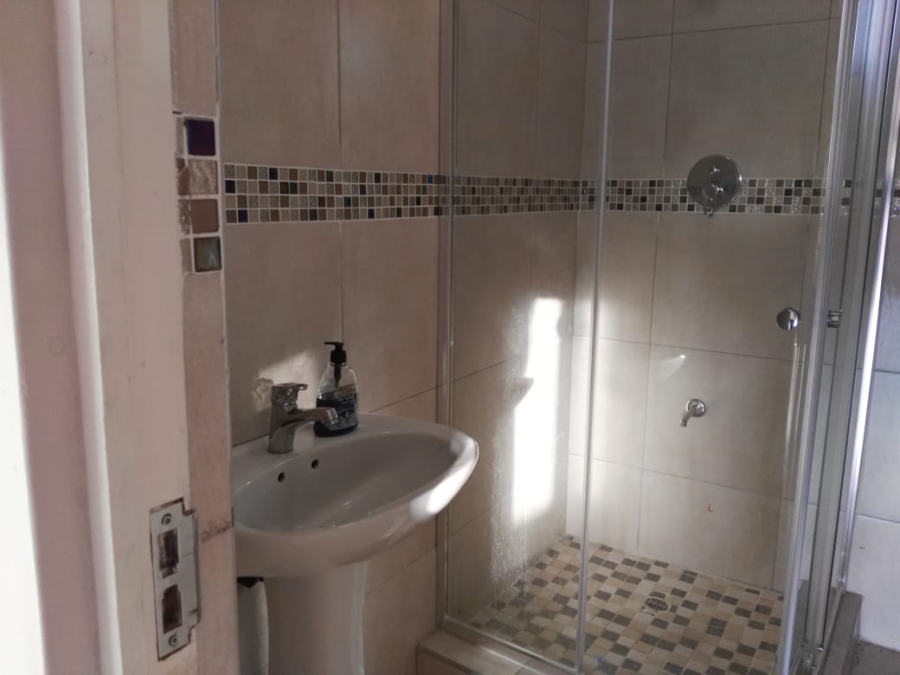 1 Bedroom Property for Sale in Claire Estate KwaZulu-Natal