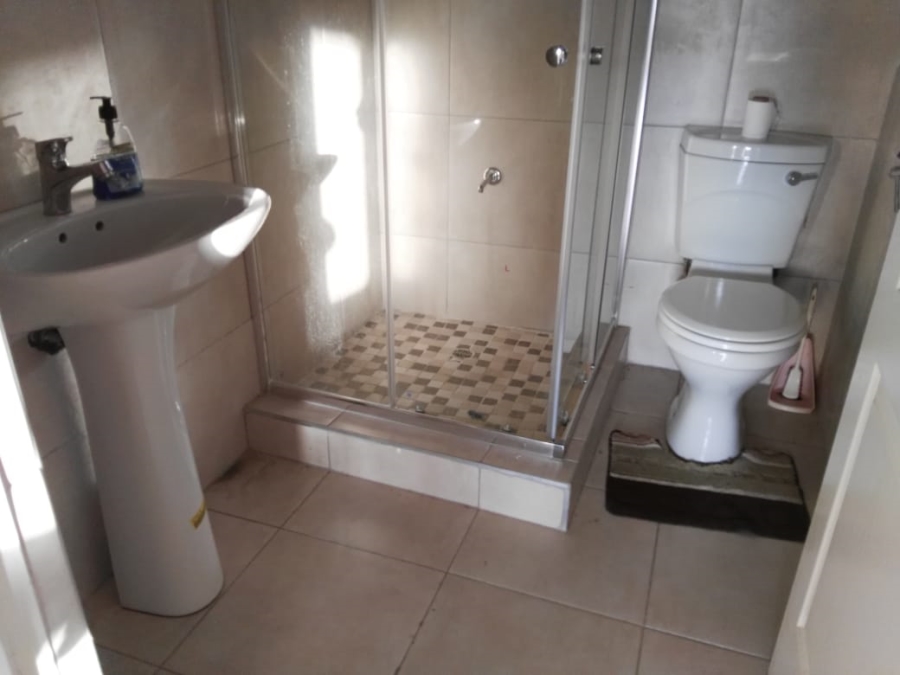 1 Bedroom Property for Sale in Claire Estate KwaZulu-Natal