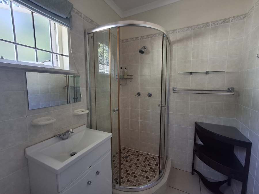 5 Bedroom Property for Sale in Greendale KwaZulu-Natal