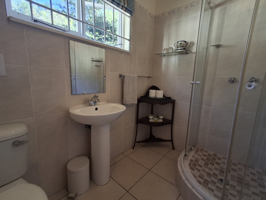 5 Bedroom Property for Sale in Greendale KwaZulu-Natal