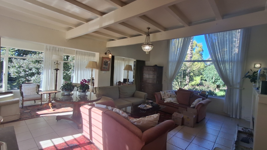 5 Bedroom Property for Sale in Greendale KwaZulu-Natal