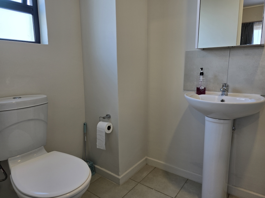 2 Bedroom Property for Sale in North Point KwaZulu-Natal