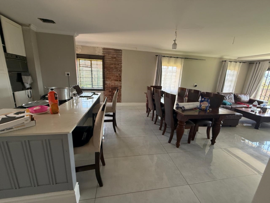 To Let 5 Bedroom Property for Rent in Napierville KwaZulu-Natal
