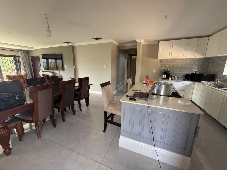 To Let 5 Bedroom Property for Rent in Napierville KwaZulu-Natal
