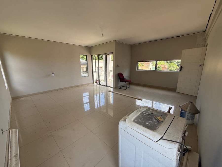 To Let 5 Bedroom Property for Rent in Napierville KwaZulu-Natal