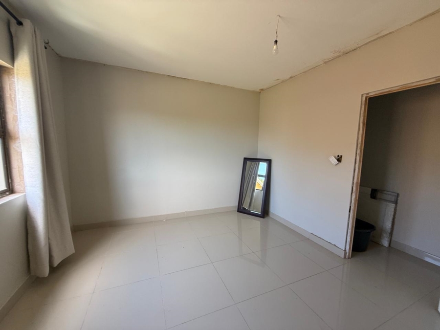To Let 5 Bedroom Property for Rent in Napierville KwaZulu-Natal